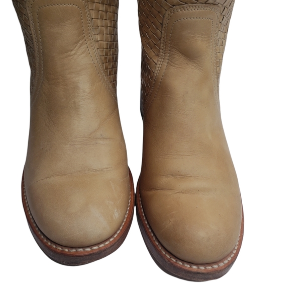 Frye Samantha Tall Boot Size 6M - Picture 4 of 16